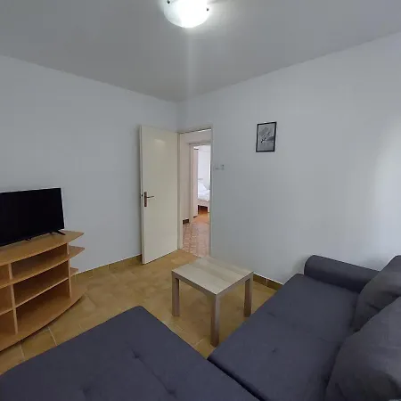 Violeta Apartment *